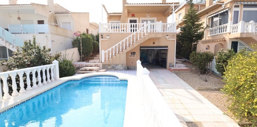 Villa Torrevieja, Alicante, Spain 3 bedrooms, 126 sq.m. No. 128920