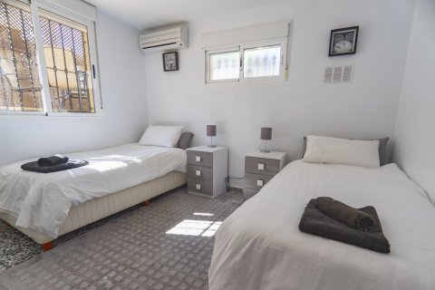 Villa for sale Alicante, Spain 4 bedrooms, 91 sq.m. No. 128919 - photo 17