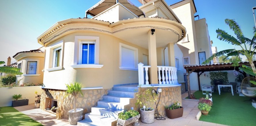 Villa San Miguel de Salinas, Alicante, Spain 4 bedrooms, 163 sq.m. No. 128923