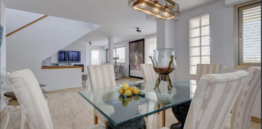 Duplex La Cala De Mijas, Malaga, Spanien 5 Schlafzimmer, 470 m2 Nr. 127561