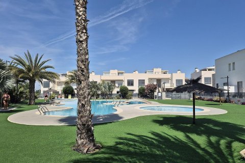 Duplex for sale Torrevieja, Alicante, Spain 3 bedrooms, 110 sq.m. No. 128650 - photo 3