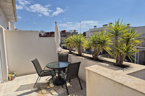 Duplex for sale Torrevieja, Alicante, Spain 3 bedrooms, 110 sq.m. No. 128650 - photo 19