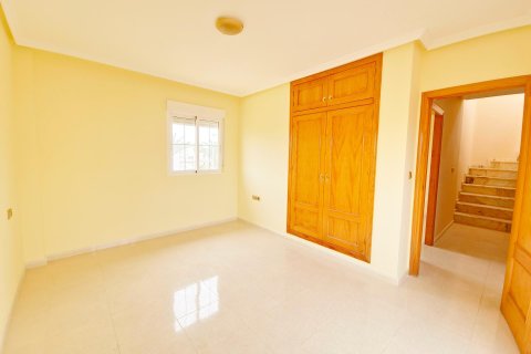 Villa zum Verkauf La Marina, Alicante, Spanien 3 Schlafzimmer, 120 m2 Nr. 128652 - Foto 18