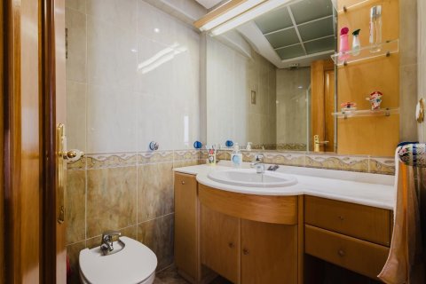 Продажа квартиры Торревьеха, Аликанте, Испания 3 спальни, 106м2 №128653 - фото 16