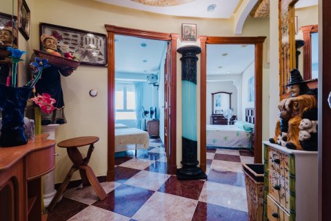 Продажа квартиры Торревьеха, Аликанте, Испания 3 спальни, 106м2 №128653 - фото 9
