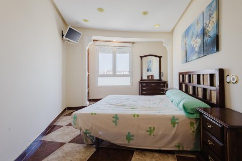 Продажа квартиры Торревьеха, Аликанте, Испания 3 спальни, 106м2 №128653 - фото 15
