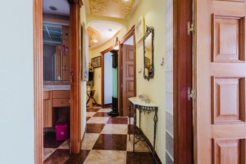 Продажа квартиры Торревьеха, Аликанте, Испания 3 спальни, 106м2 №128653 - фото 2