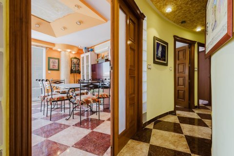 Продажа квартиры Торревьеха, Аликанте, Испания 3 спальни, 106м2 №128653 - фото 24