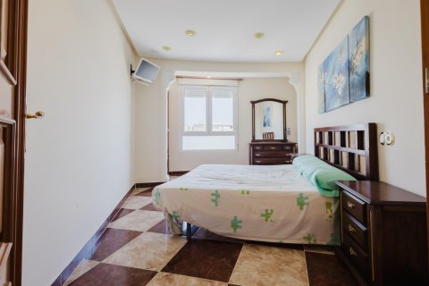 Продажа квартиры Торревьеха, Аликанте, Испания 3 спальни, 106м2 №128653 - фото 18