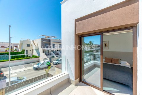 Продажа виллы Бенихофар, Аликанте, Испания 3 спальни, 119м2 №122469 - фото 22