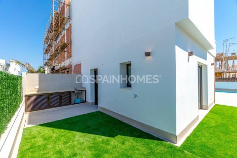 Продажа виллы Бенихофар, Аликанте, Испания 3 спальни, 119м2 №122469 - фото 18