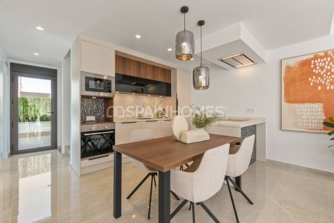 Продажа виллы Бенихофар, Аликанте, Испания 3 спальни, 119м2 №122469 - фото 8