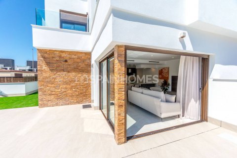 Продажа виллы Бенихофар, Аликанте, Испания 3 спальни, 119м2 №122469 - фото 13