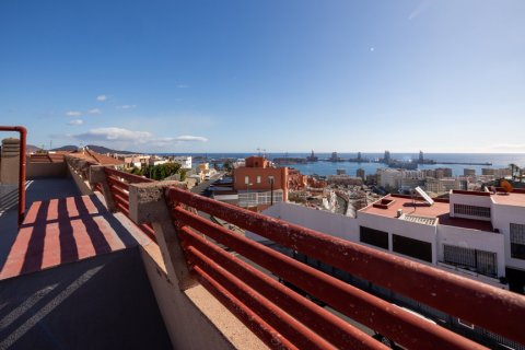 Продажа виллы в Лас-Пальмас-де-Гран-Канария, Гран-Канария, Испания 5 спален, 396м2 №120091 - фото 29