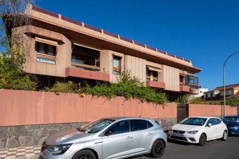 Продажа виллы в Лас-Пальмас-де-Гран-Канария, Гран-Канария, Испания 5 спален, 396м2 №120091 - фото 6