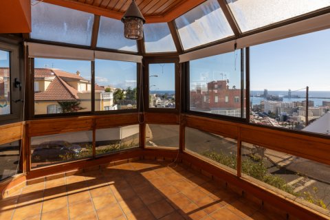 Продажа виллы в Лас-Пальмас-де-Гран-Канария, Гран-Канария, Испания 5 спален, 396м2 №120091 - фото 2