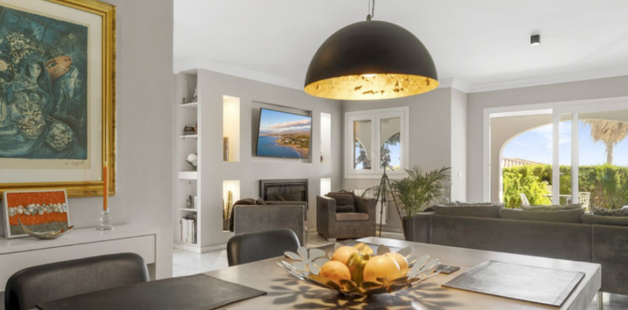 Rindu māja Mijas Costa, Malaga, Spānijā 2 istabas, 134 m2 Nr. 130705