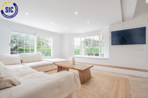 Продажа виллы в Патерна, Валенсия, Испания 6 спален, 442м2 №121982 - фото 13