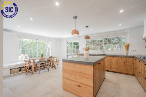 Продажа виллы в Патерна, Валенсия, Испания 6 спален, 442м2 №121982 - фото 17
