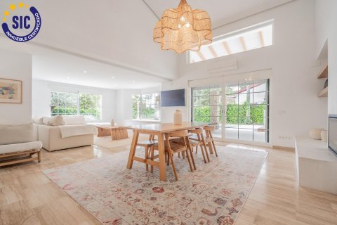 Продажа виллы в Патерна, Валенсия, Испания 6 спален, 442м2 №121982 - фото 3