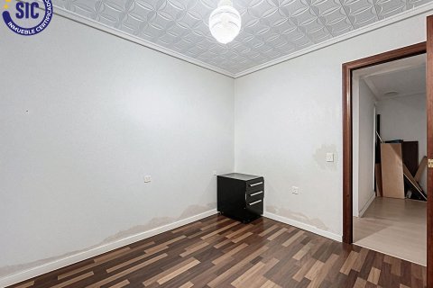 Apartamento en venta València, España 4 dormitorios, 139 m2 No. 121985 - foto 15