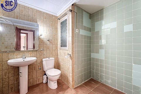 Apartamento en venta València, España 4 dormitorios, 139 m2 No. 121985 - foto 12