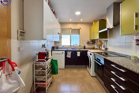 Продажа виллы в Ла-Побла-де-Вальбона, Валенсия, Испания 3 спальни, 224м2 №121986 - фото 18