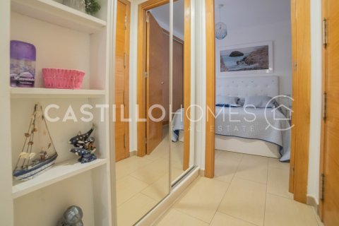 Huoneisto myytävänä Torrevieja, Alicante, Espanja, 3 makuuhuonetta, 91 m2 No. 131951 - kuva 26
