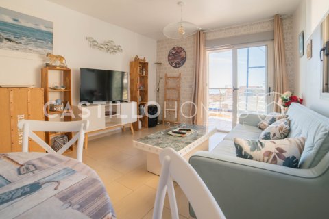 Huoneisto myytävänä Torrevieja, Alicante, Espanja, 3 makuuhuonetta, 91 m2 No. 131951 - kuva 3