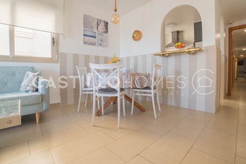 Huoneisto myytävänä Torrevieja, Alicante, Espanja, 3 makuuhuonetta, 91 m2 No. 131951 - kuva 7