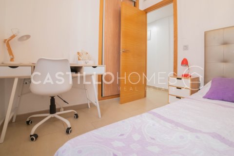 Huoneisto myytävänä Torrevieja, Alicante, Espanja, 3 makuuhuonetta, 91 m2 No. 131951 - kuva 25