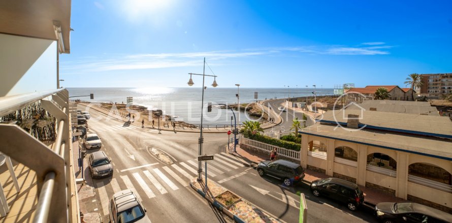 Huoneisto Torrevieja, Alicante, Espanja 3 makuuhuonetta, 91 m2 No. 131951