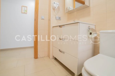 Huoneisto myytävänä Torrevieja, Alicante, Espanja, 3 makuuhuonetta, 91 m2 No. 131951 - kuva 23