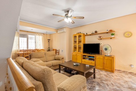 Townhouse à vendre à Los Alcazares, Murcia, Espagne, 4 chambres, No. 131831 - photo 6