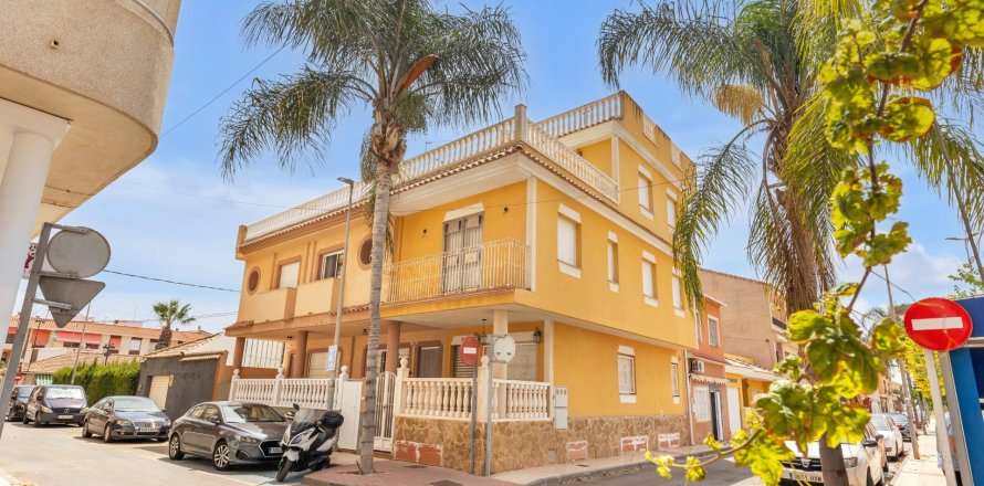 Townhouse à Los Alcazares, Murcia, Espagne 4 chambres, No. 131831