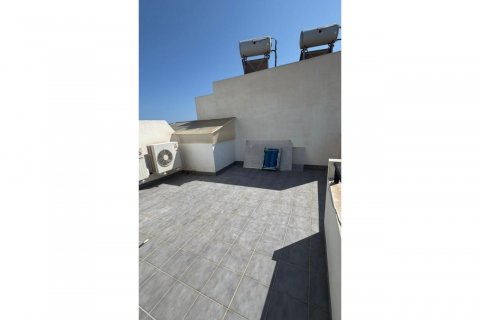 Villa for sale Torrevieja, Alicante, Spain 2 bedrooms, 86 sq.m. No. 131833 - photo 25