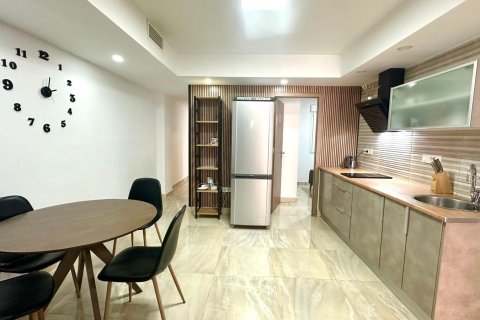 Apartment for sale Torrevieja, Alicante, Spain 4 bedrooms, 97 sq.m. No. 131829 - photo 5