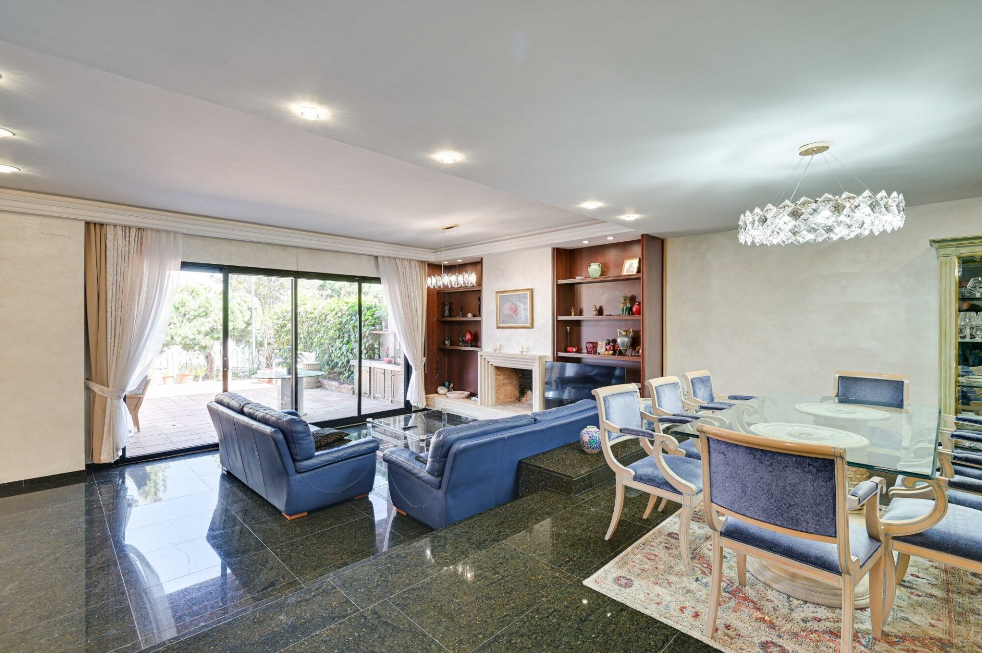 Townhouse in Lloret de Mar, Girona, Spain 5 bedrooms, 374 sq.m. No. 130417