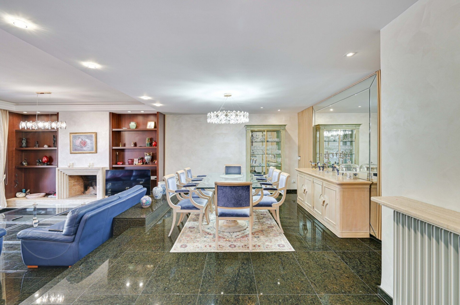 Townhouse in Lloret de Mar, Girona, Spain 5 bedrooms, 374 sq.m. No. 130417