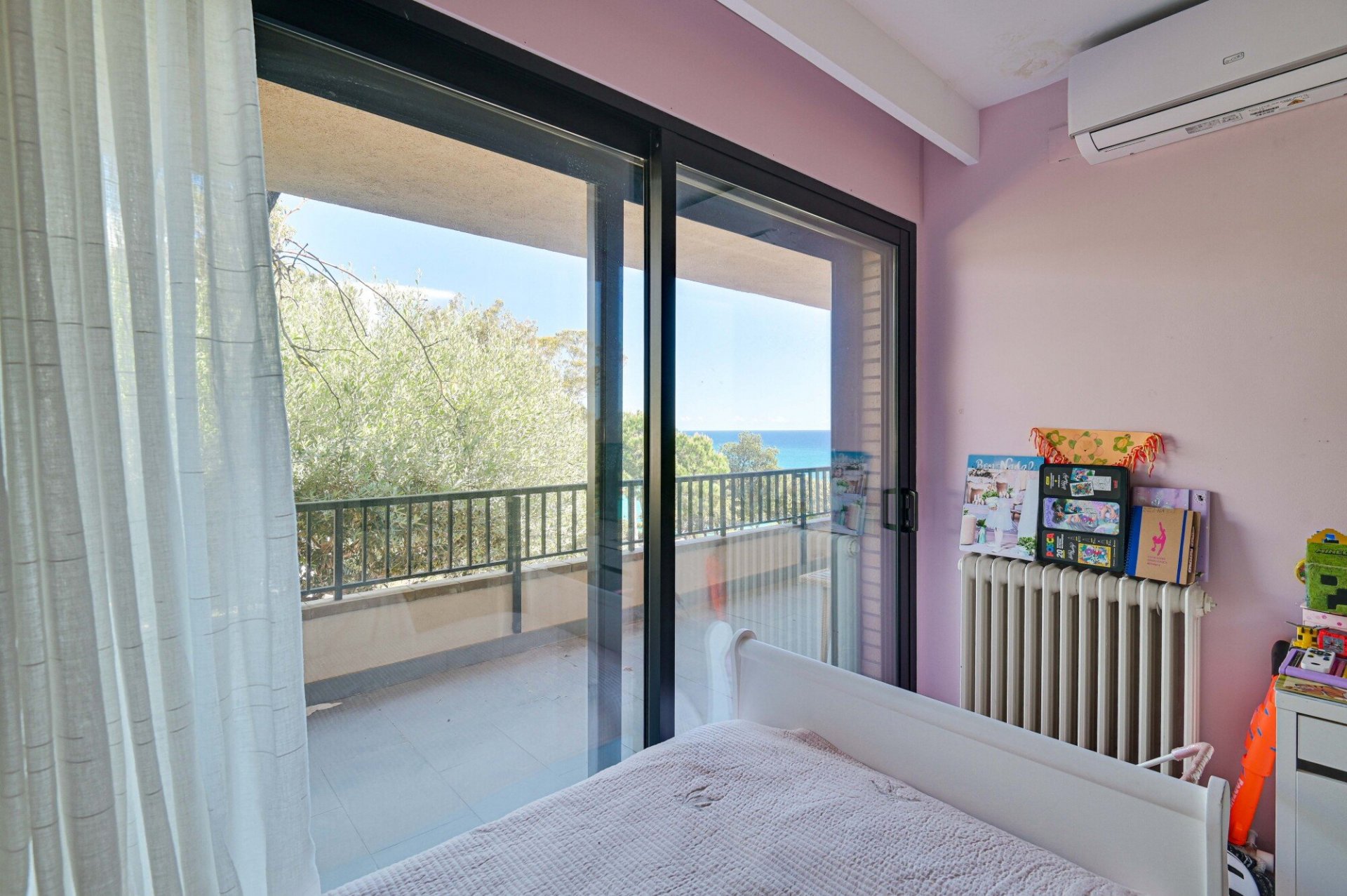 Townhouse in Lloret de Mar, Girona, Spain 5 bedrooms, 374 sq.m. No. 130417