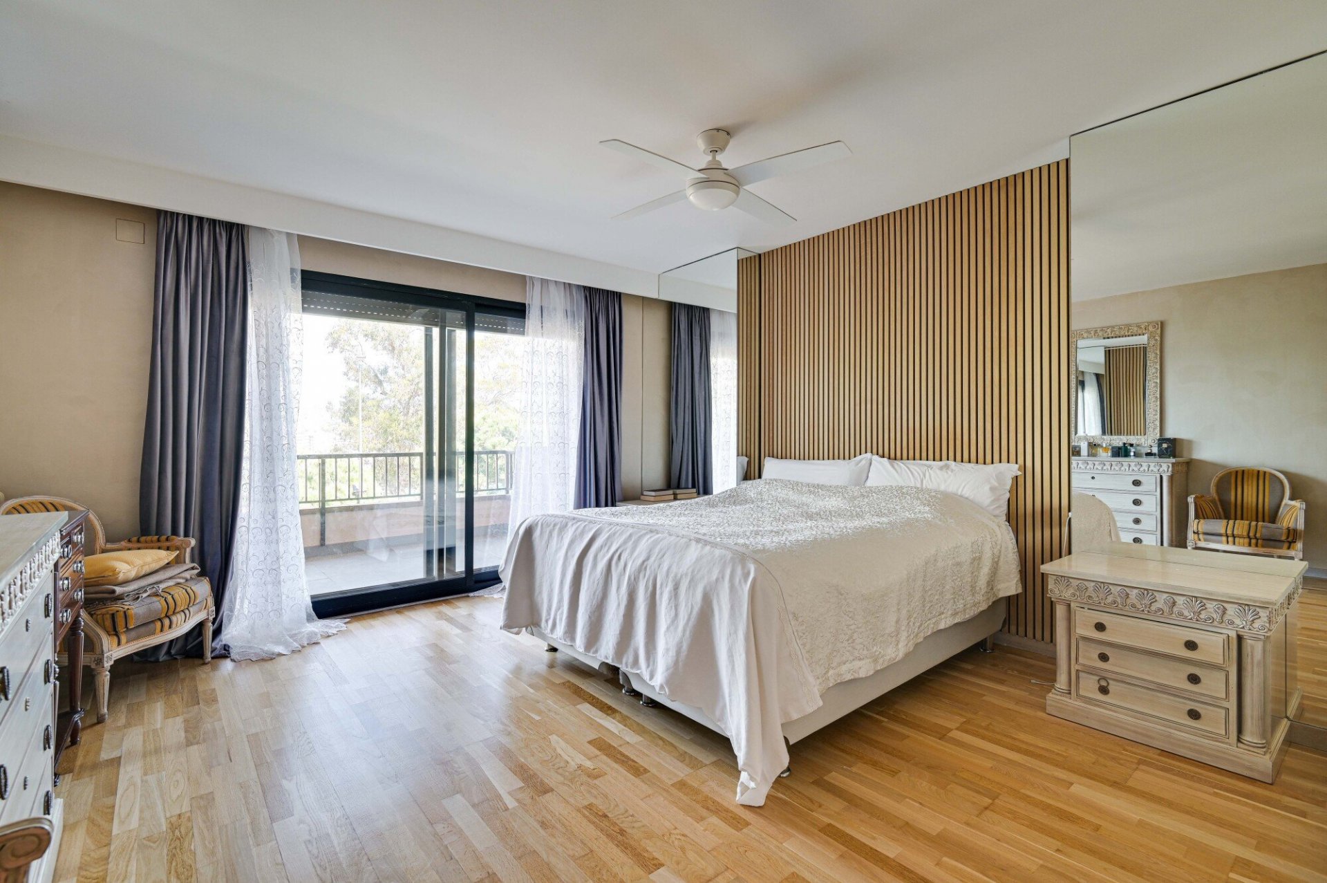 Townhouse in Lloret de Mar, Girona, Spain 5 bedrooms, 374 sq.m. No. 130417