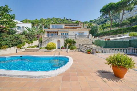 House à vendre Lloret de Mar, Girona, Espagne, 5 chambres, 397 m2 No. 130416 - photo 1