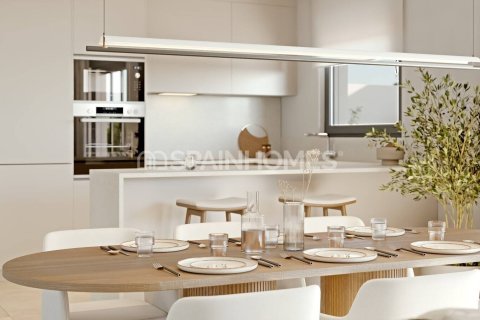 Apartament w Estepona, Malaga, Hiszpania 2 sypialnie, 120 mkw. nr 120832 – zdjęcie 19