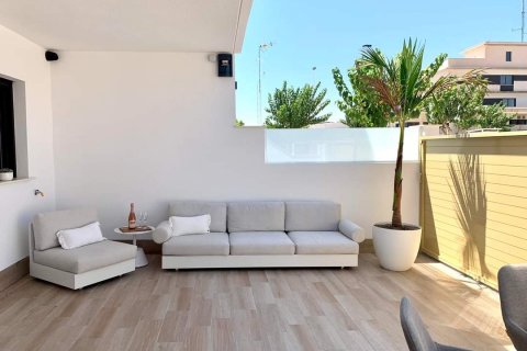 Apartamento en venta Pilar de la Horadada, Alicante, España 2 dormitorios, 64 m2 No. 123371 - foto 4