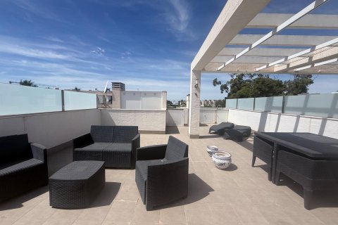 Bungalow w Guardamar del Segura, Alicante, Hiszpania 2 sypialnie, 150 mkw. nr 131498 – zdjęcie 12