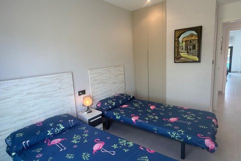 Bungalow en venta en Guardamar del Segura, Alicante, España 2 dormitorios, 150 m2 No. 131498 - foto 6