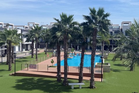 Bungalow w Guardamar del Segura, Alicante, Hiszpania 2 sypialnie, 150 mkw. nr 131498 – zdjęcie 3