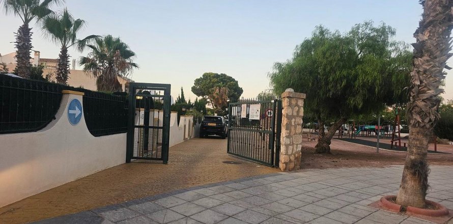 Bungalow Cabo Roig, Alicante, Spagna 2 camere da letto, 73 mq. N° 131493