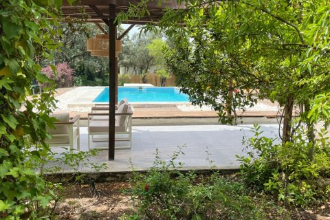 Villa for sale Navalafuente, Madrid, Spain 5 bedrooms, 253 sq.m. No. 122413 - photo 1