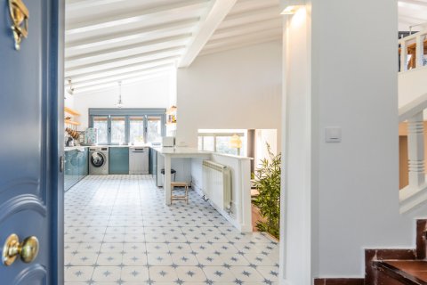 Villa for sale Navalafuente, Madrid, Spain 5 bedrooms, 253 sq.m. No. 122413 - photo 8